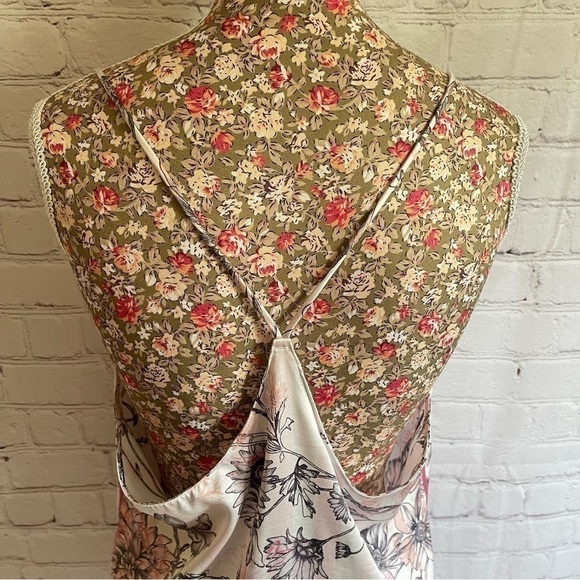 Victoria’s Secret Satin Sleepwear Cami - Picture 4 of 8